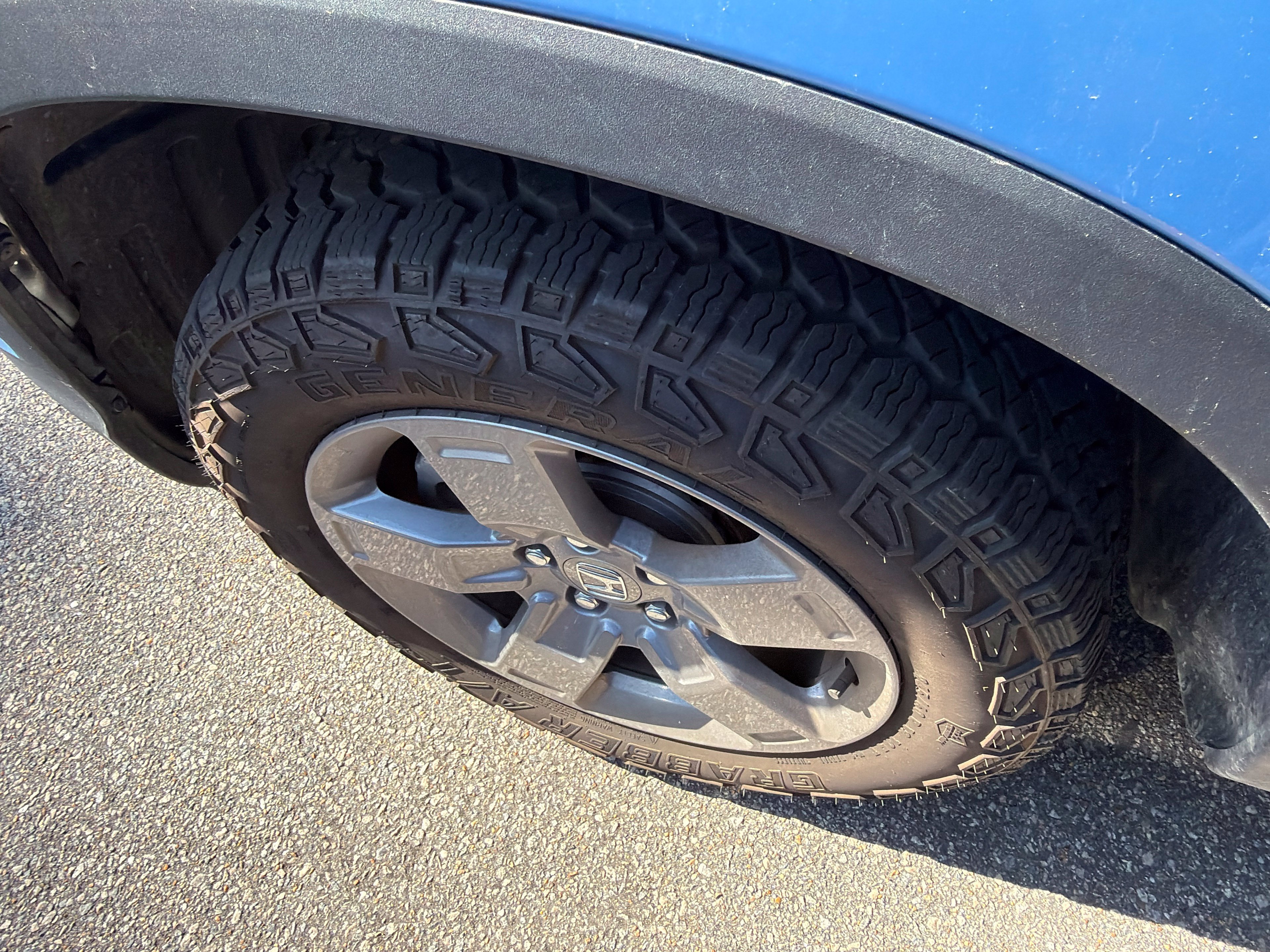 Used 2025 Honda Ridgeline TrailSport image 6
