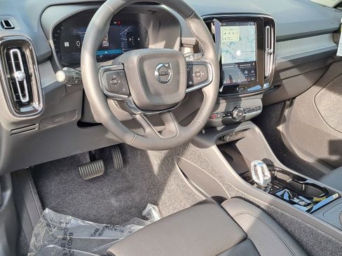 New 2026 Volvo XC40 B5 Plus w/ Protection Package Premier image 5