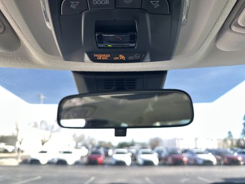 Certified 2025 Toyota Corolla LE image 27