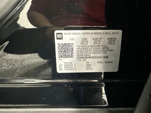 Used 2025 Chevrolet Blazer LT AWD/4WD image 34