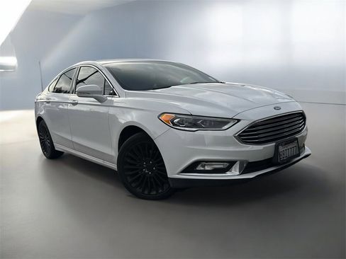Used 2017 Ford Fusion Titanium image 14