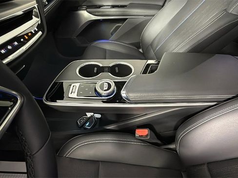 Used 2024 Cadillac Lyriq Luxury image 42