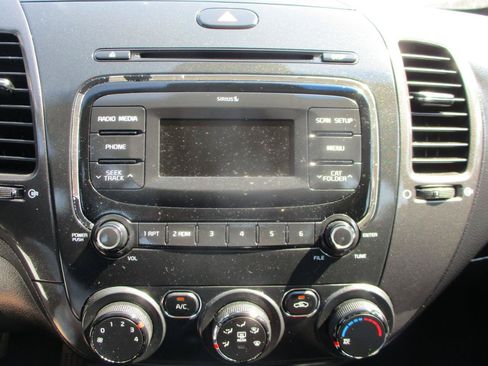 Used 2017 Kia Forte LX FWD image 13