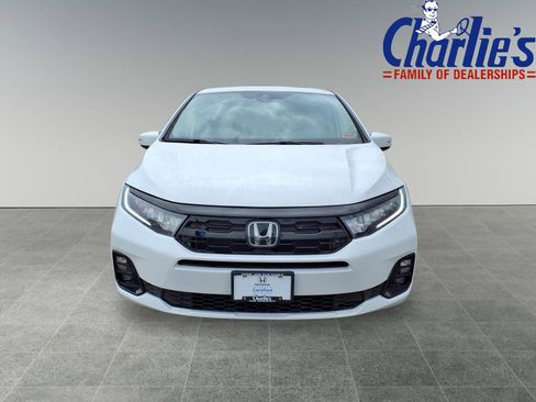 Used 2025 Honda Odyssey Elite image 2