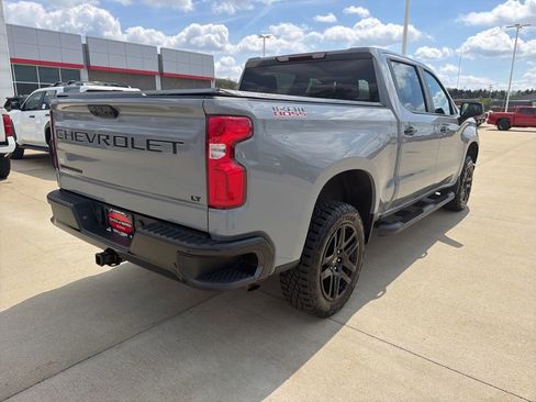 Used 2024 Chevrolet Silverado 1500 LT Trail Boss w/ Protection Package AWD/4WD image 4