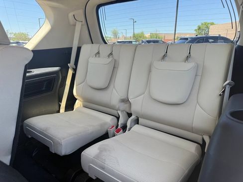 Used 2023 Lexus GX 460 Premium w/ Premium Package AWD/4WD image 9