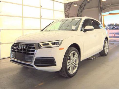 Used 2018 Audi Q5 2.0T Premium Plus w/ Premium Plus Package AWD/4WD image 1