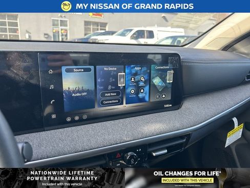 New 2026 Nissan Kicks SV w/ Charging Package FWD image 17