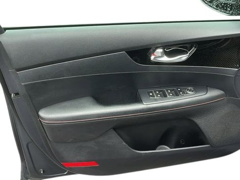 Used 2021 Kia Forte GT w/ GT2 Package image 9