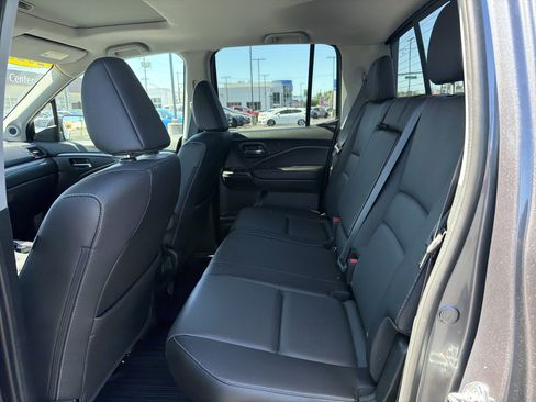 Used 2023 Honda Ridgeline RTL-E image 10