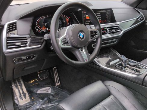 Certified 2022 BMW X7 xDrive40i w/ M Sport Package image 16
