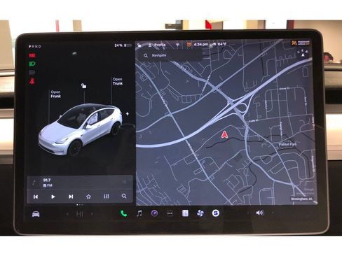 Used 2021 Tesla Model Y Long Range image 25