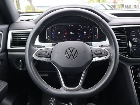 Used 2023 Volkswagen Atlas Cross Sport SE FWD image 35
