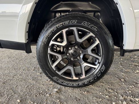Used 2025 RAM 1500 Laramie w/ Sport Appearance Package AWD/4WD image 48