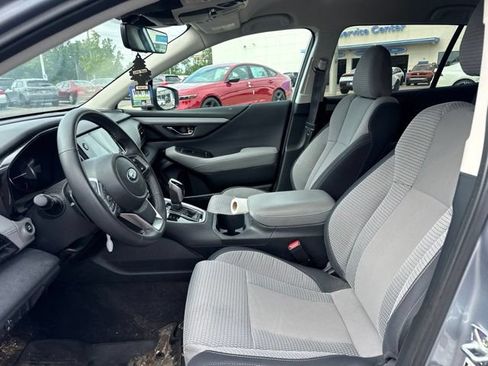 Used 2024 Subaru Outback Premium AWD/4WD image 17