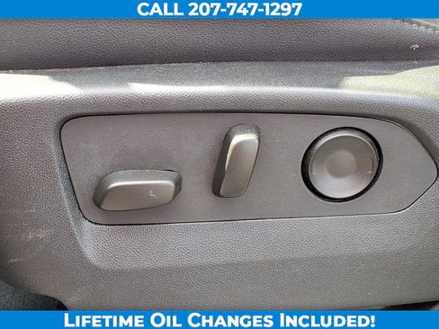 Used 2025 Chevrolet Tahoe LT AWD/4WD image 12