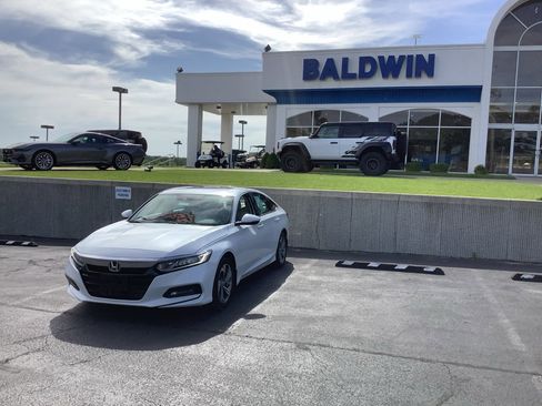 Used 2019 Honda Accord EX-L image 3