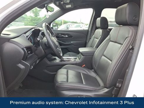 Used 2023 Chevrolet Traverse RS AWD/4WD image 2