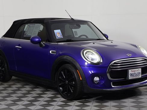 Used 2019 MINI Cooper Convertible w/ Premium Package image 3