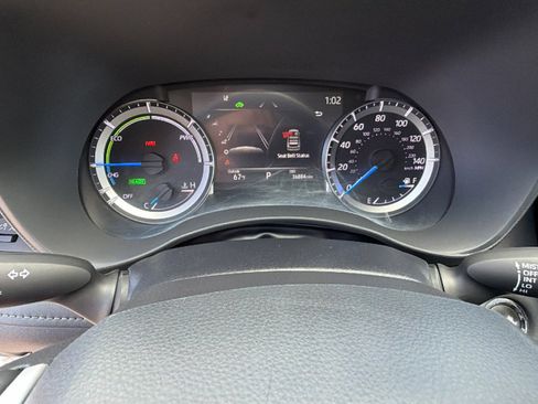 Used 2023 Toyota Highlander LE image 21