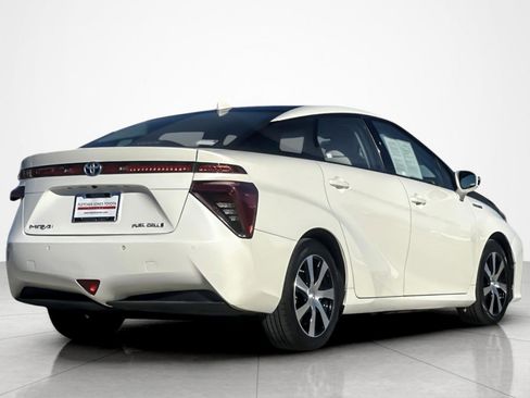 Used 2019 Toyota Mirai image 5