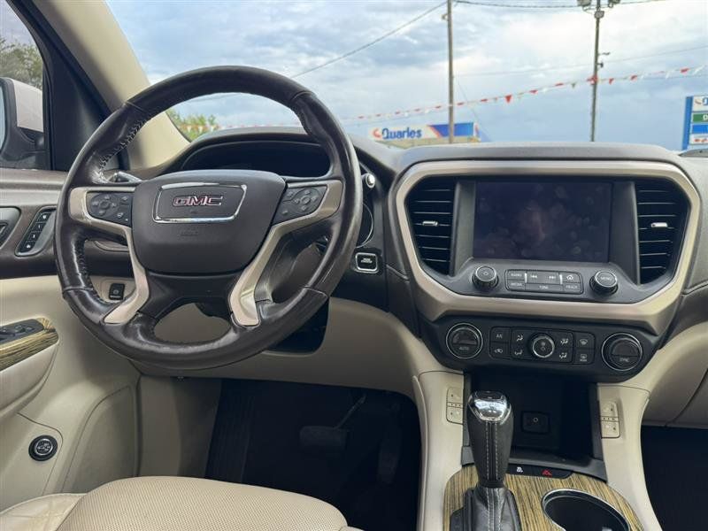 Used 2019 GMC Acadia Denali AWD/4WD image 15