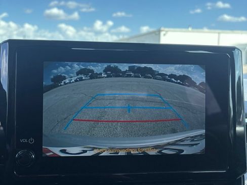 Used 2024 Toyota Corolla LE FWD image 4