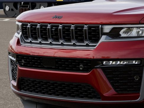 New 2026 Jeep Grand Cherokee L Summit AWD/4WD image 7