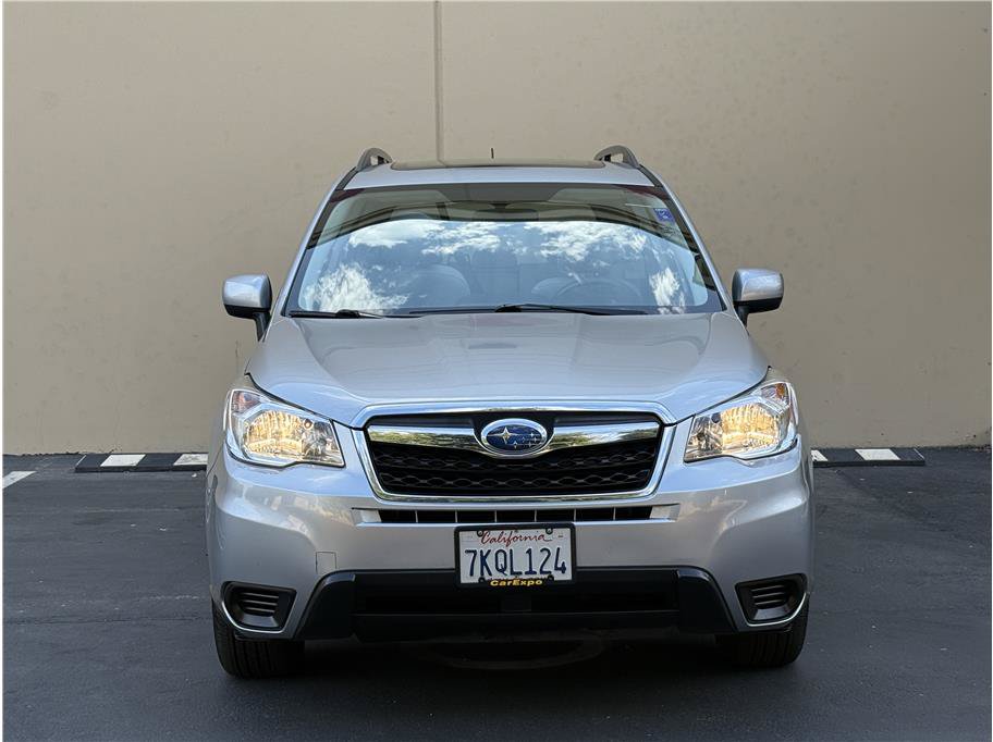 Used 2015 Subaru Forester 2.5i Premium w/ All-Weather Package AWD/4WD image 2