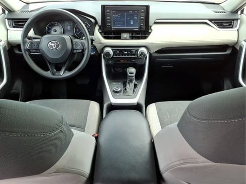 Used 2022 Toyota RAV4 XLE AWD/4WD image 21