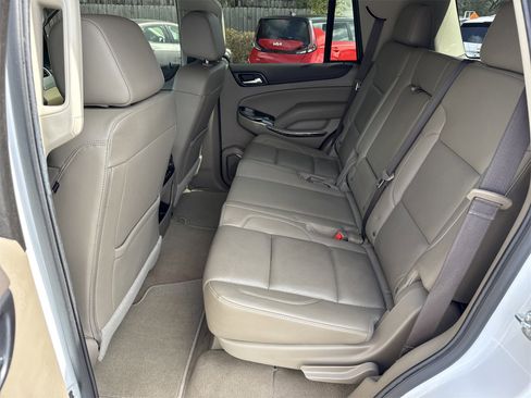 Used 2020 GMC Yukon SLT w/ Open Road Package image 11