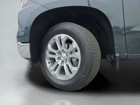 Used 2025 Chevrolet Silverado 1500 LTZ AWD/4WD image 35