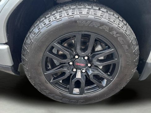 Used 2024 GMC Sierra 1500 Elevation w/ X31 Off-Road Package AWD/4WD image 19
