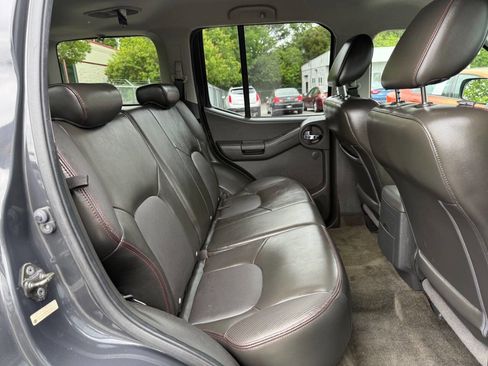 Used 2011 Nissan Xterra PRO-4X w/ Pro-4x Leather Pkg AWD/4WD image 16