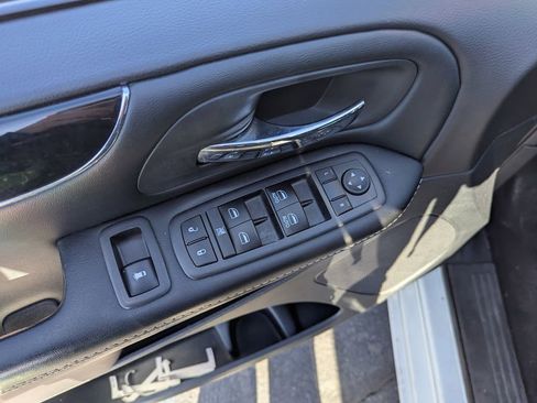 Used 2019 Dodge Grand Caravan SE image 25