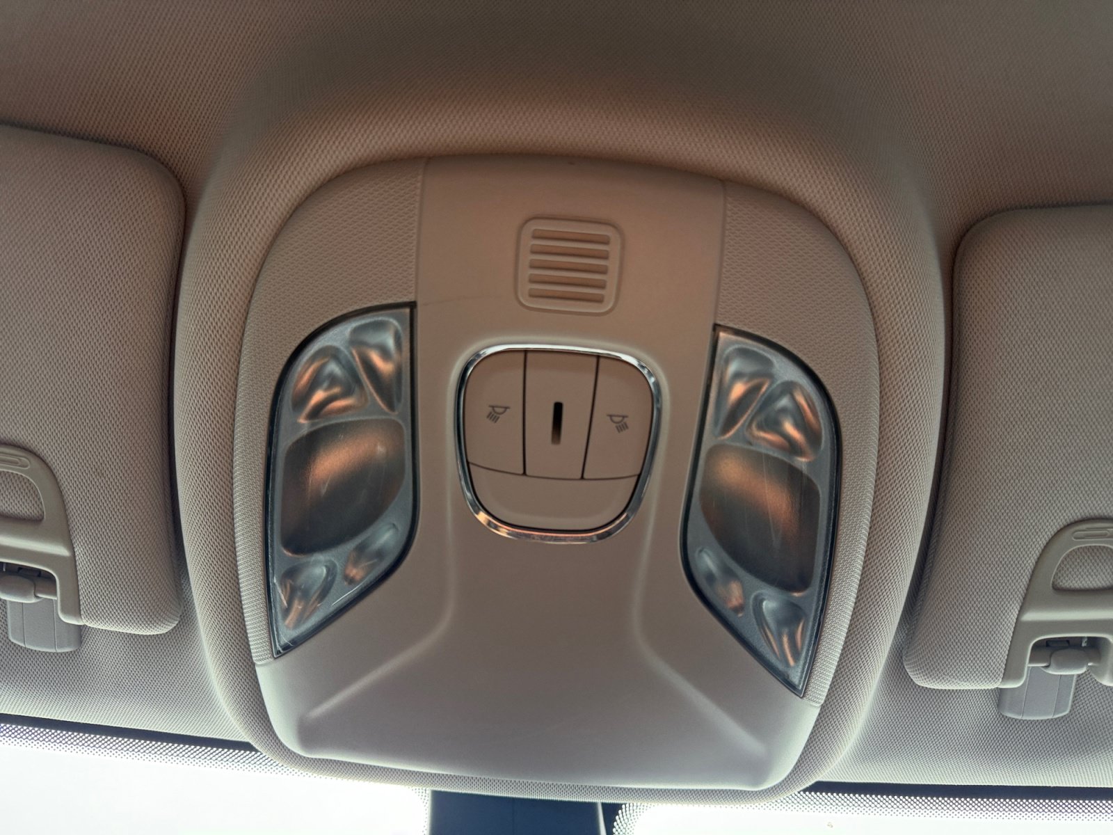 Used 2020 Jeep Compass Limited FWD image 22
