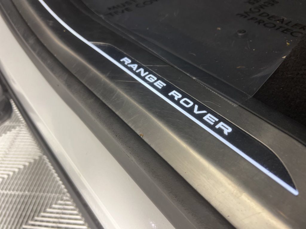Used 2023 Land Rover Range Rover Sport SE Dynamic AWD/4WD image 37
