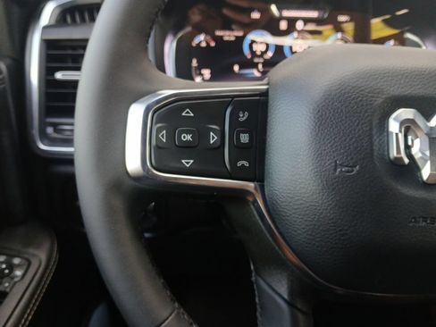 Used 2026 RAM 2500 Laramie AWD/4WD image 11