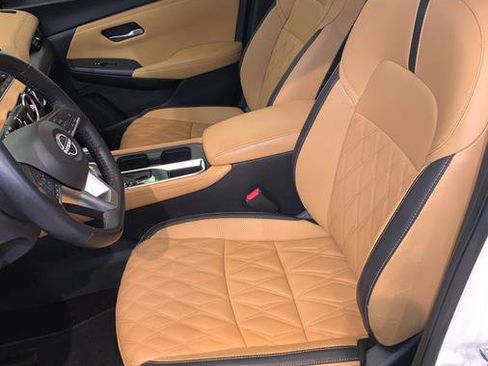 Used 2024 Nissan Sentra SV w/ SV Premium Package image 16