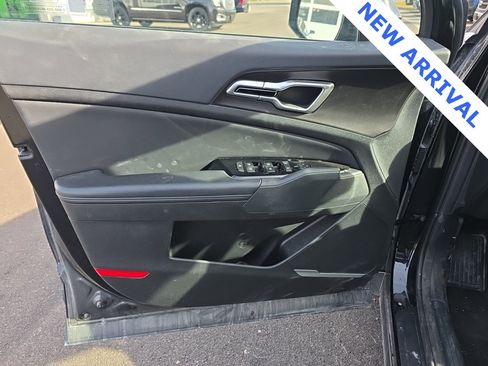Used 2024 Kia Sportage EX image 10
