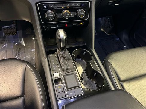 Certified 2023 Volkswagen Atlas SE image 28