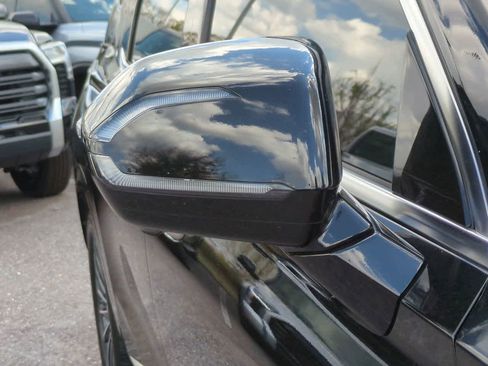 Used 2023 Hyundai Palisade Calligraphy image 12