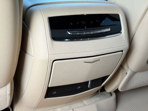 Certified 2023 Cadillac Escalade Premium Luxury w/ Performance Package image 36