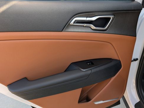 New 2026 Kia Sportage X-Line AWD/4WD image 4