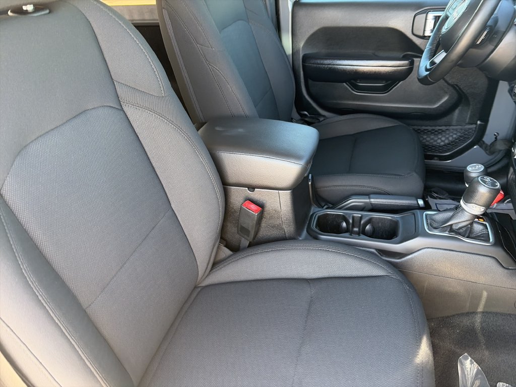 Used 2020 Jeep Wrangler Sport AWD/4WD image 29