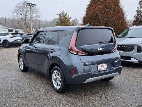 Used 2024 Kia Soul LX w/ Option Group 015 image 7