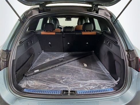 New 2025 Mercedes-Benz GLC 300 4MATIC image 28