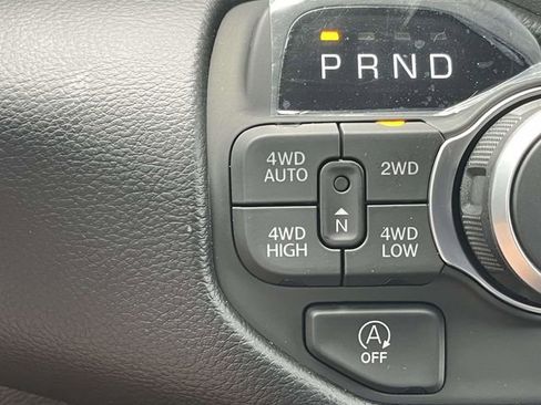 New 2026 RAM 1500 4x4 Crew Cab image 27