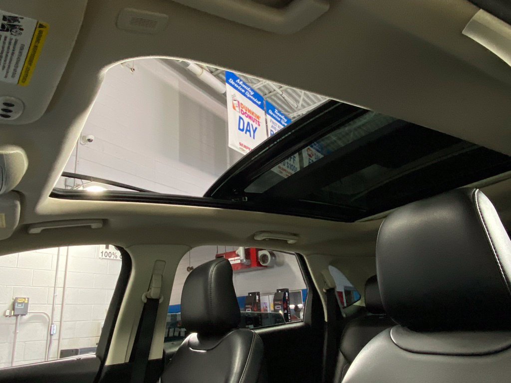 Used 2020 Ford Edge SEL w/ Convenience Package AWD/4WD image 28