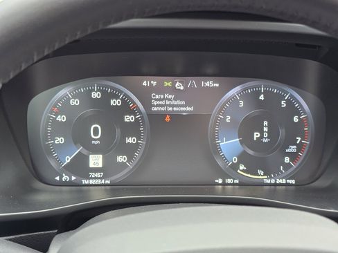 Used 2021 Volvo XC40 T5 Momentum w/ Premium Package image 35